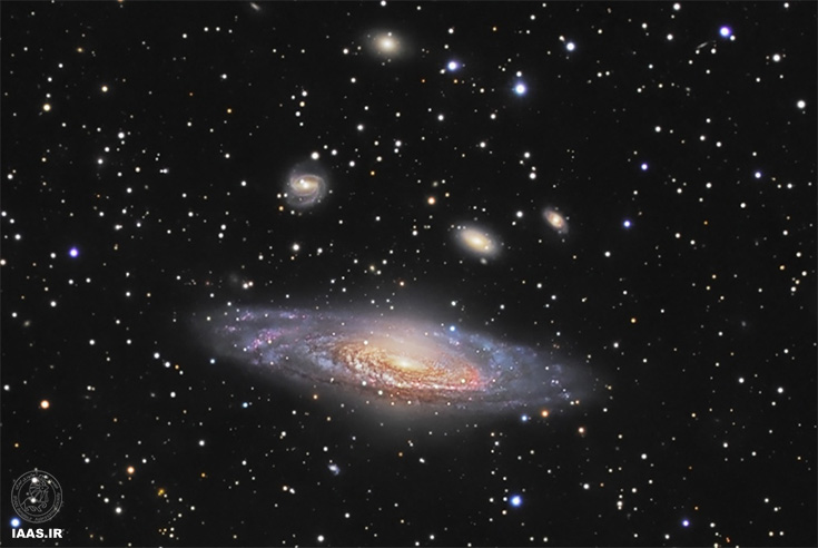 NGC 7331 و فراتر از آن