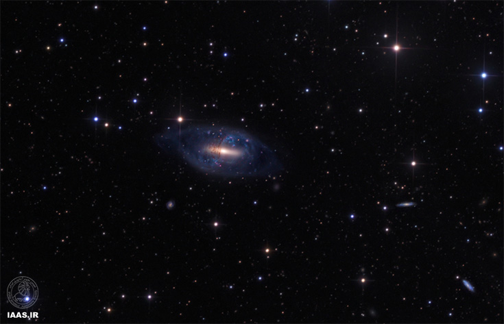 کهشکان حلقه قطبی  NGC 2685 