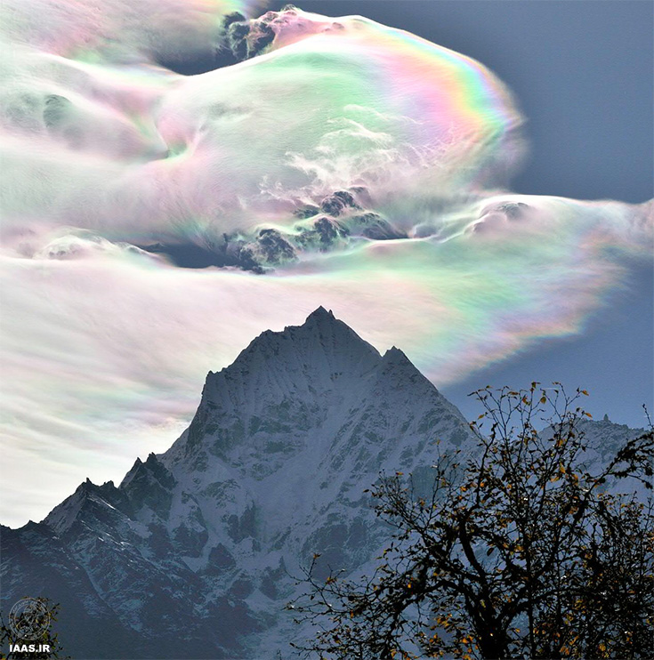 ابرهای رنگین کمانی بر فراز تامسرکو