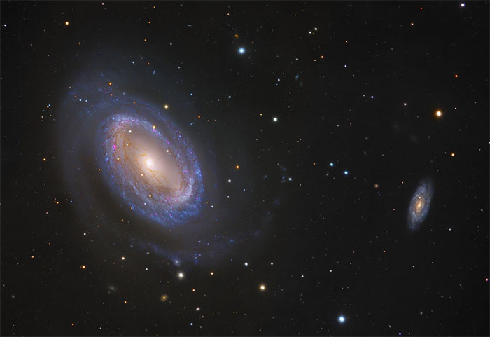 NGC 4725 » کهکشانی مارپیچی با یک بازو