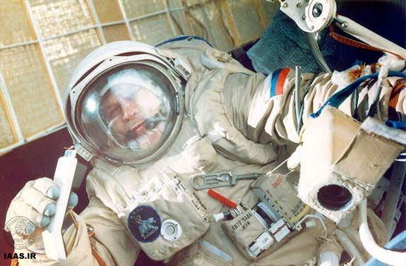 رکورددار روسی پیاده‌روی فضایی درگذشت
