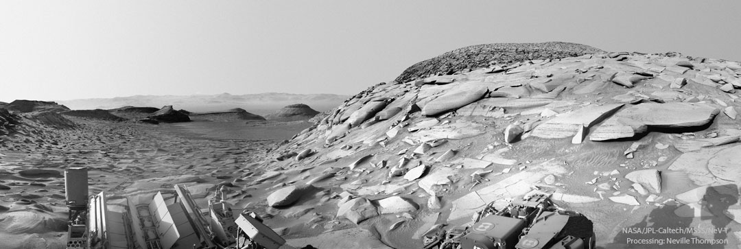 تپه های صخره ای صاف روی مریخ