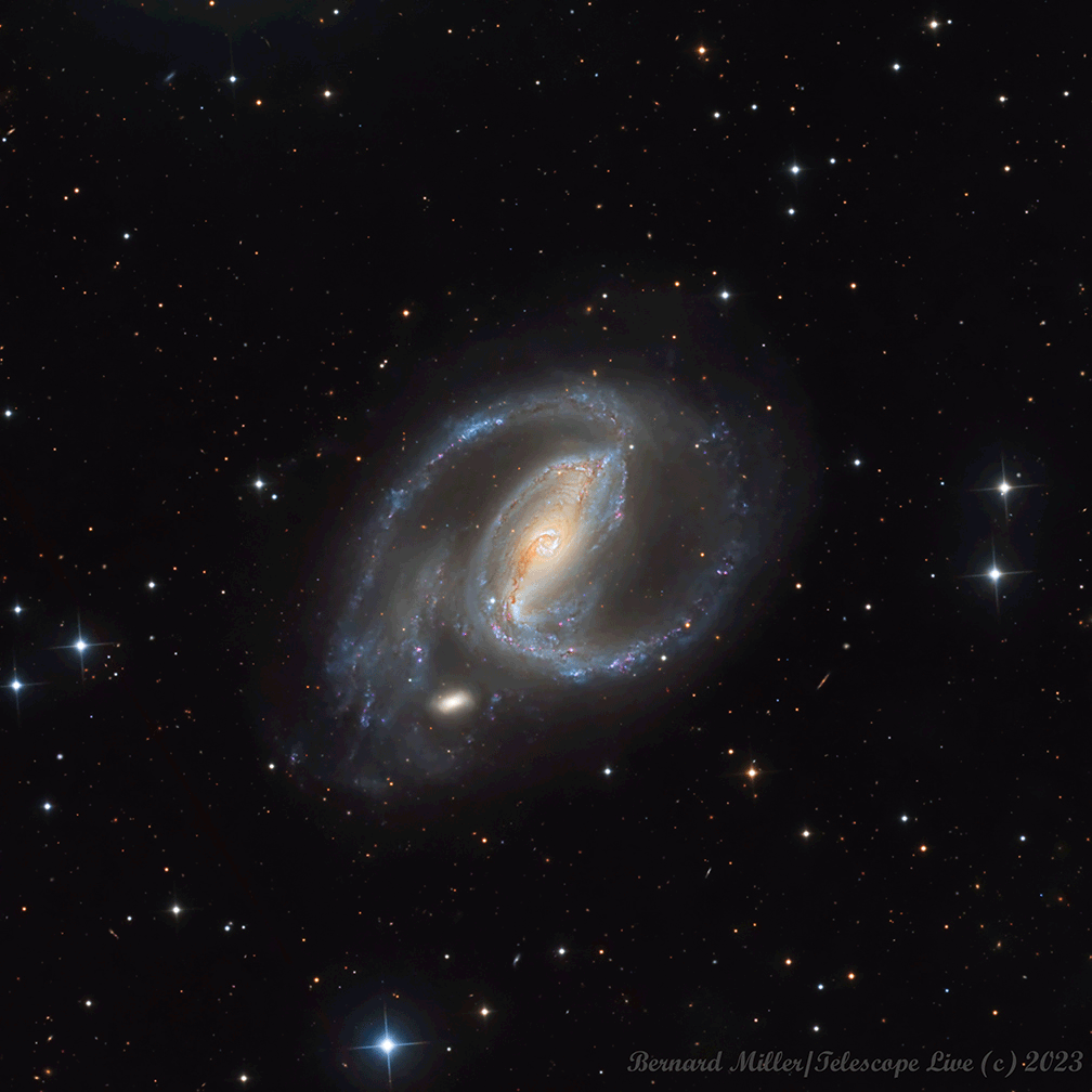 NGC 1097: کهکشان مارپیچی با ابرنواختر