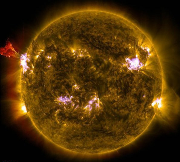 ناسا به بخش‌های مرموز خورشید سرک می‌کشد